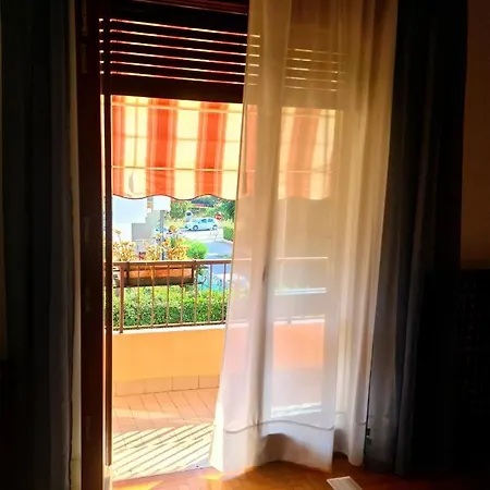 V.home